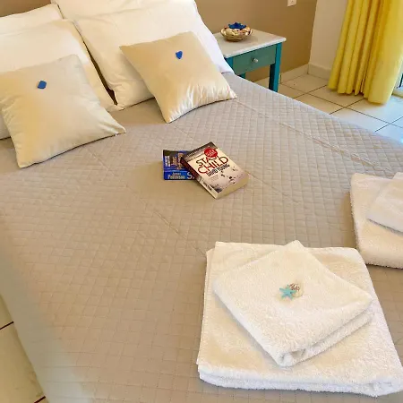 Pink & Blue Beachfront Apartment Acharavi (Corfu)